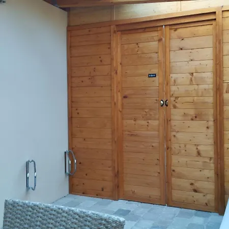 Knospe Apartment *